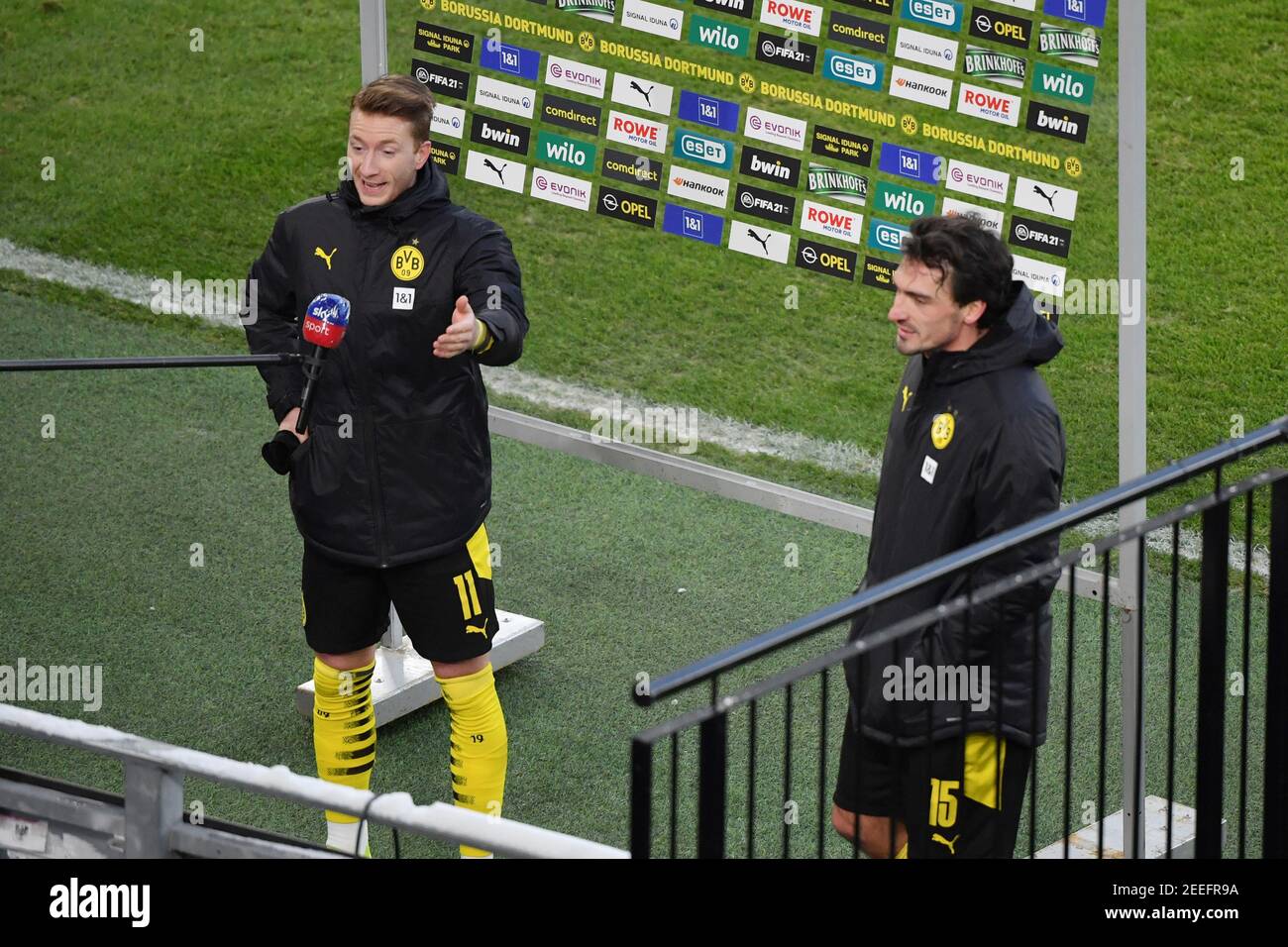 Marco REUS (DO) and Mats HUMMELS (DO) disappointed during the interview  after the game, Soccer 1. Bundesliga, 21st matchday, Borussia Dortmund (DO)  - TSG 1899 Hoffenheim (1899) 2: 2, on September 19,