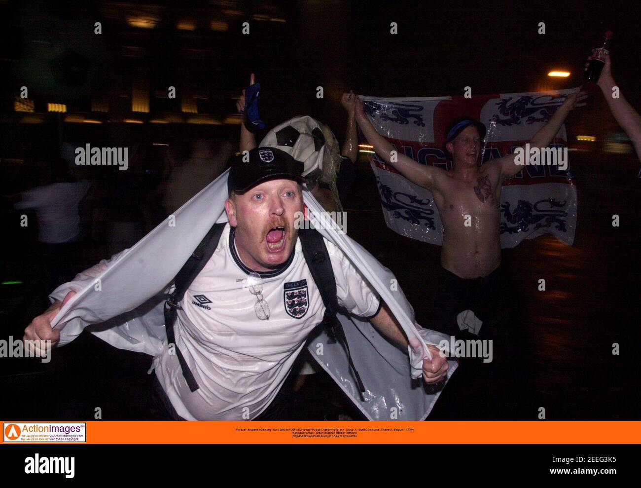 Euro 2000 england celebrate hi-res stock photography and images - Alamy