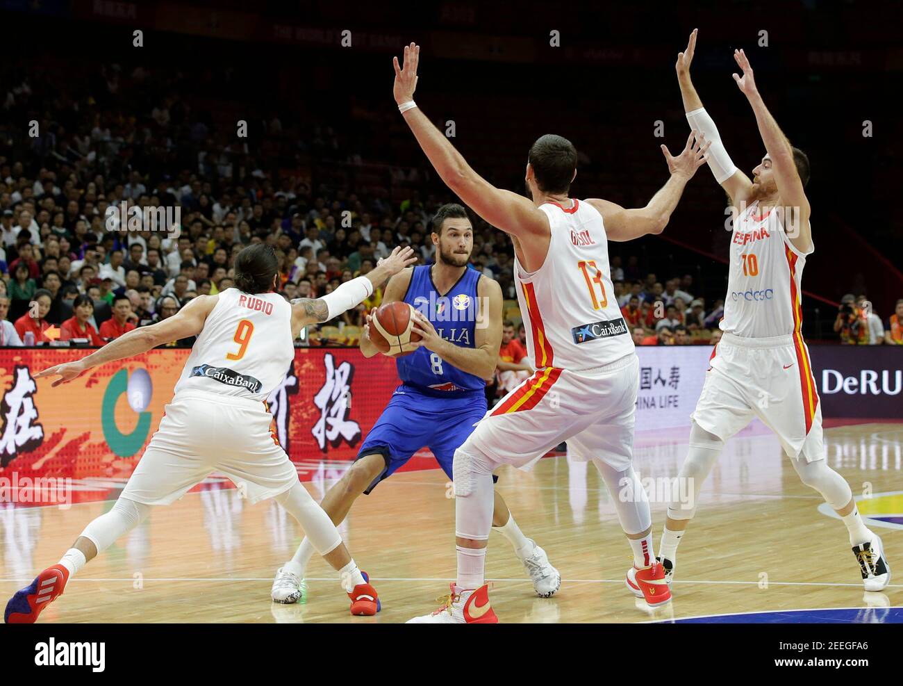 Basketball - FIBA World Cup - Second Round - Group J - Spain v Italy - Wuhan Sports Centre, Wuhan, China - September 6, 2019 Italy's Danilo Gallinari in action with Spain's Ricky Rubio, Marc Gasol and Victor Claver REUTERS/Jason Lee Stock Photo