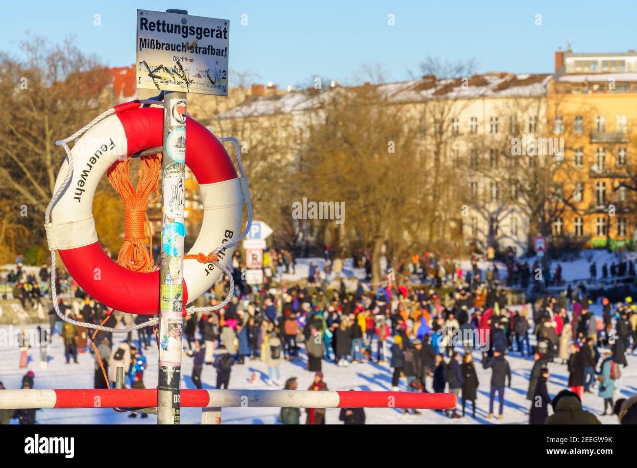 People walk through water reach hi-res stock photography and images - Alamy