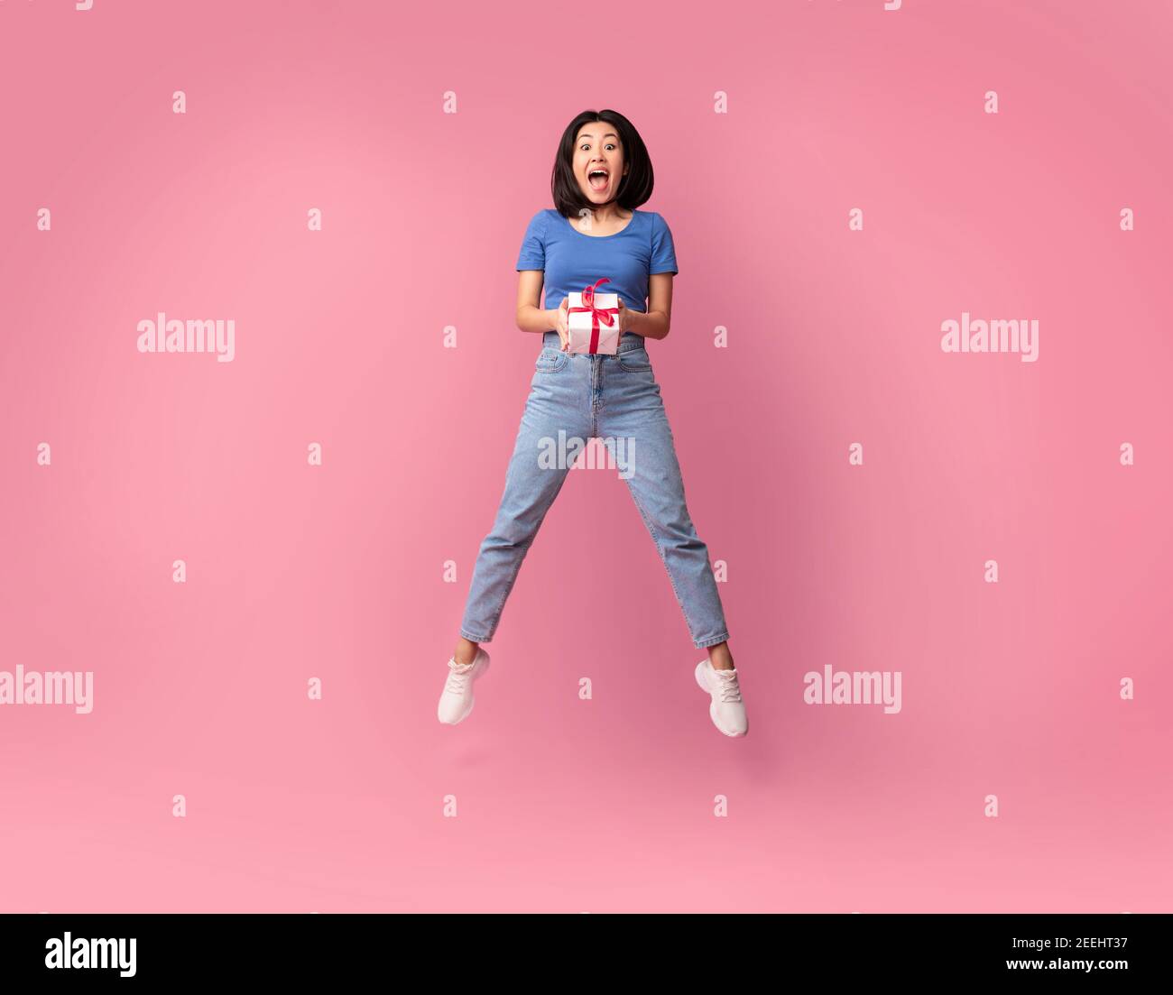Asian lady party hi-res stock photography and images - Alamy