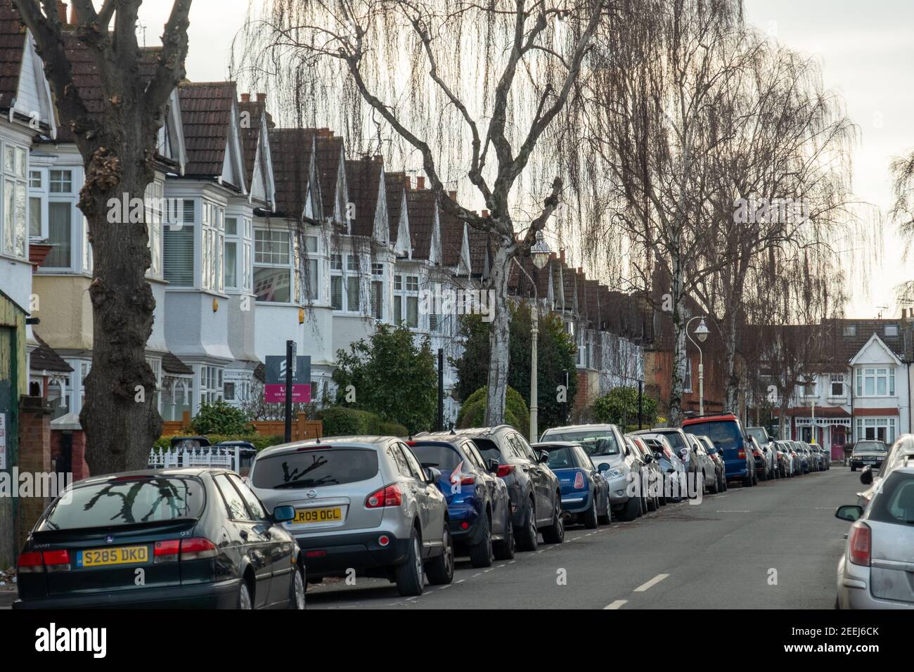Ealing london houses hires stock photography and images Alamy