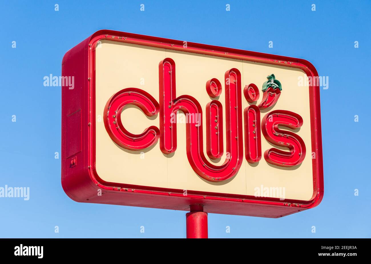 MINNEAPOLIS, MN/USA - JANUARY 14, 2017: Chili's restaurant exterior sign. Chili's Grill & Bar is an American casual dining restaurant chain that featu Stock Photo