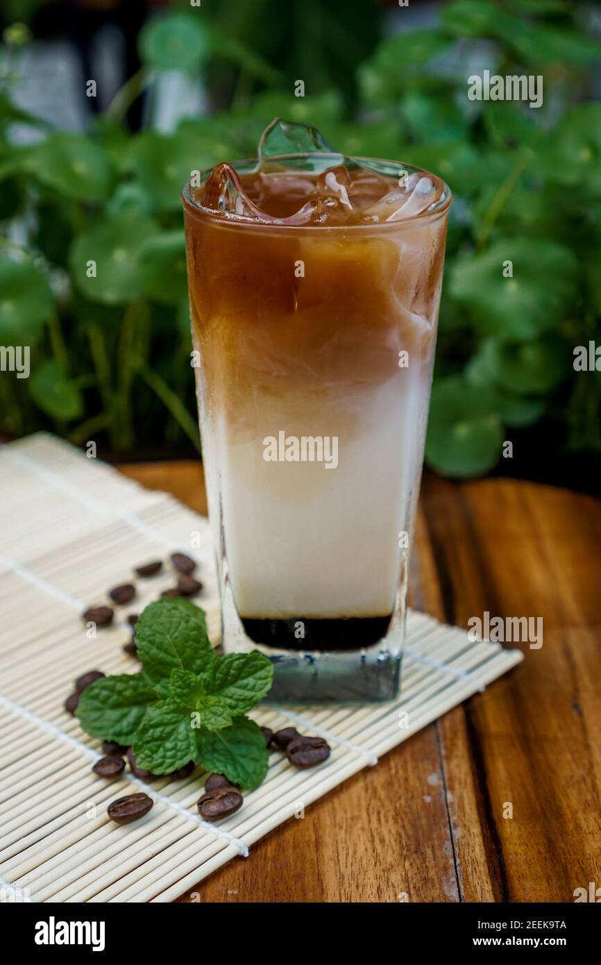 Vietnamese iced coffee hires stock photography and images Alamy