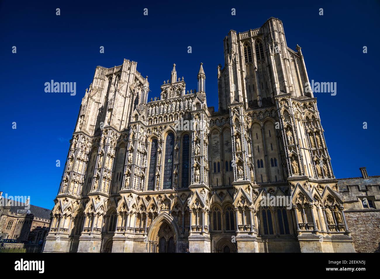 Wells cathedral carvings hi-res stock photography and images - Alamy