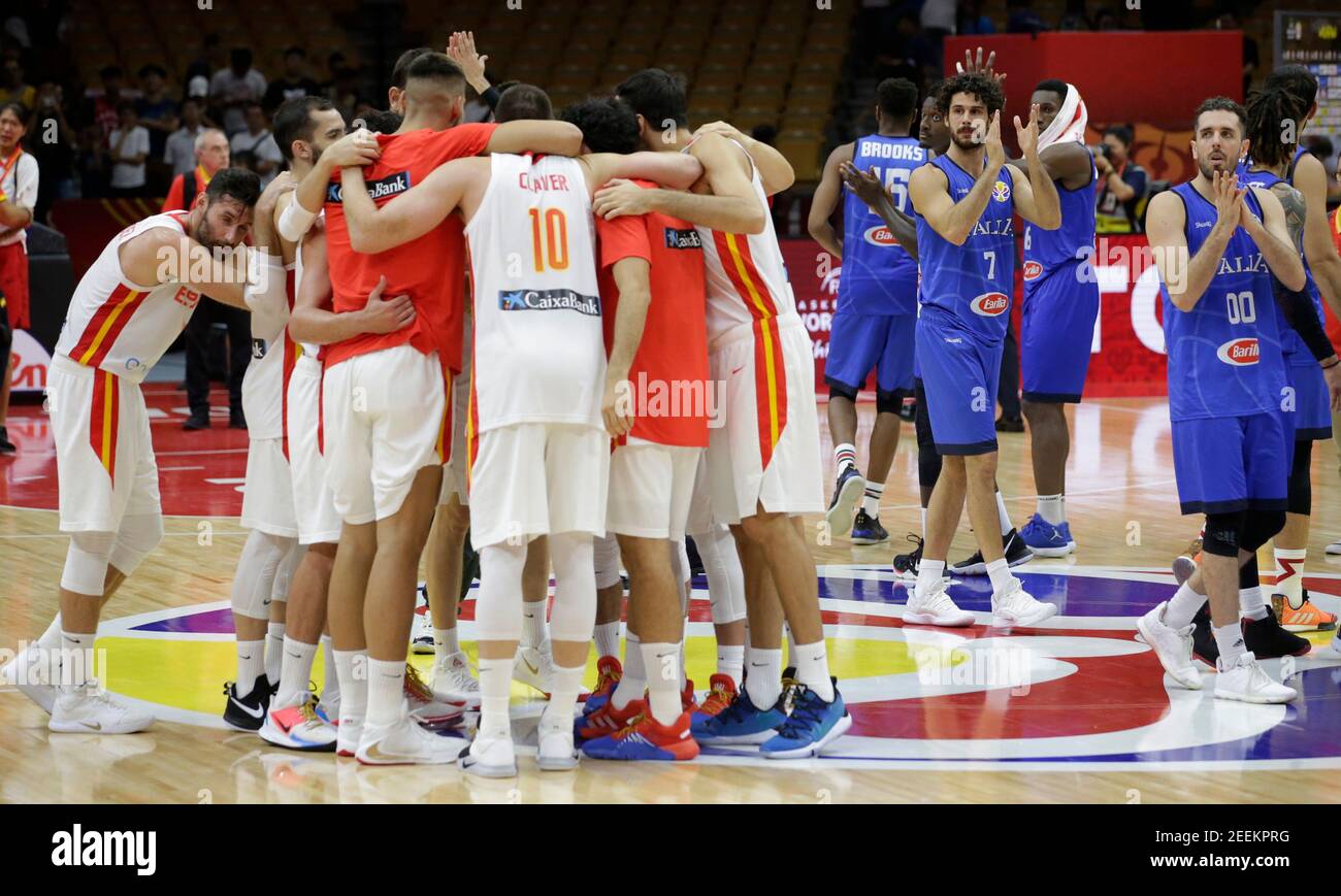 Basketball - FIBA World Cup - Second Round - Group J - Spain v Italy - Wuhan Sports Centre, Wuhan, China - September 6, 2019 Spain team celebrates after the match REUTERS/Jason Lee Stock Photo