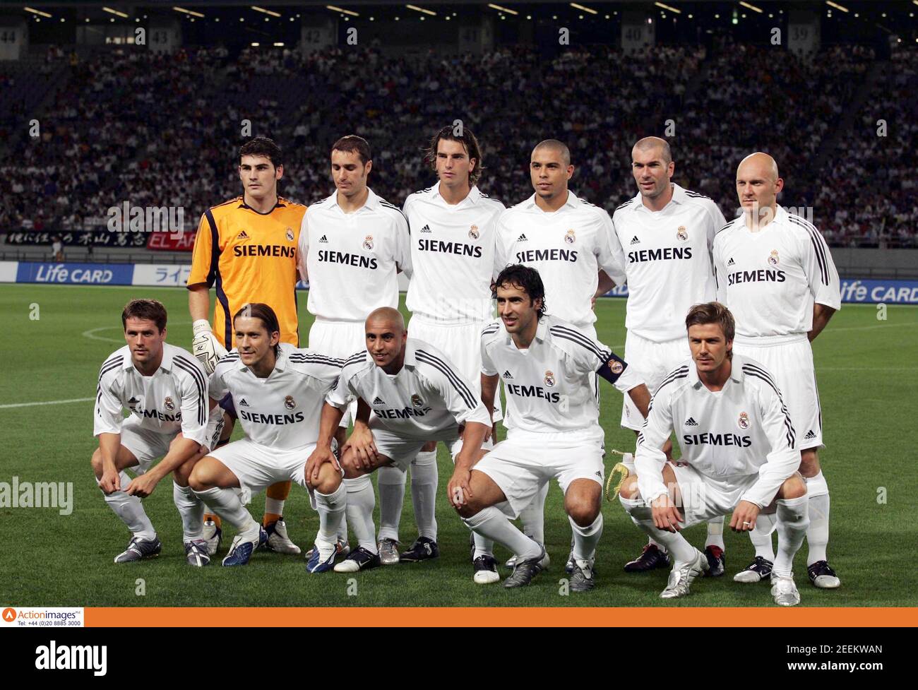 Football Tokyo Verdy V Real Madrid Pre Season Friendly Ajinomoto Stadium Tokyo 25 7 05 The Real Madrid Team Line Up Mandatory Credit Action Images Tsutomu Kishimoto Livepic Stock Photo Alamy