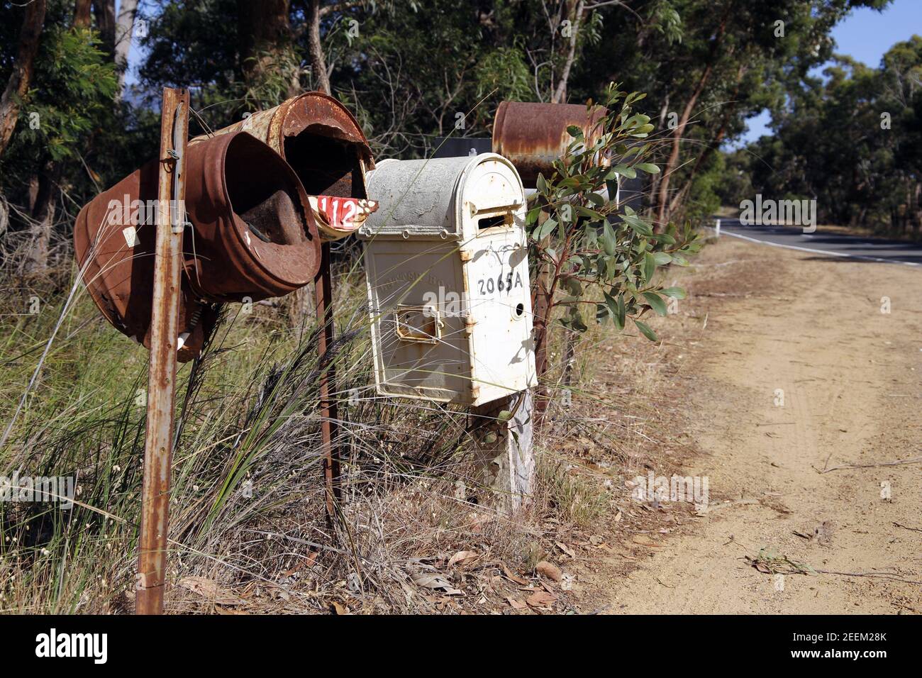 Roadside post box hires stock photography and images Alamy