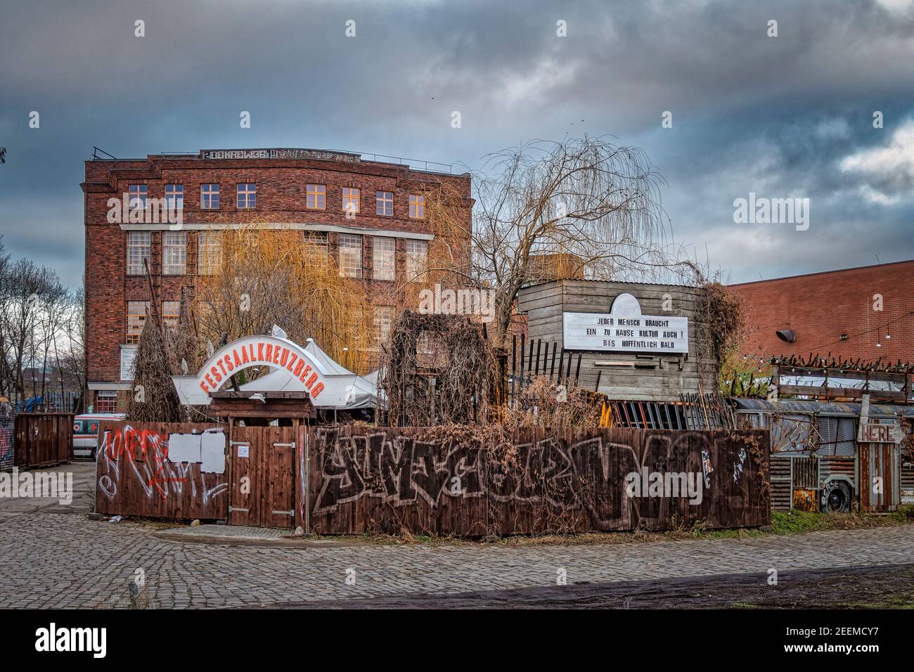 Wegen des Corona-Lockdowns geschlossener Festsaal Kreuzberg in Berlin-Treptow im Janaur 2021 Stock Photo