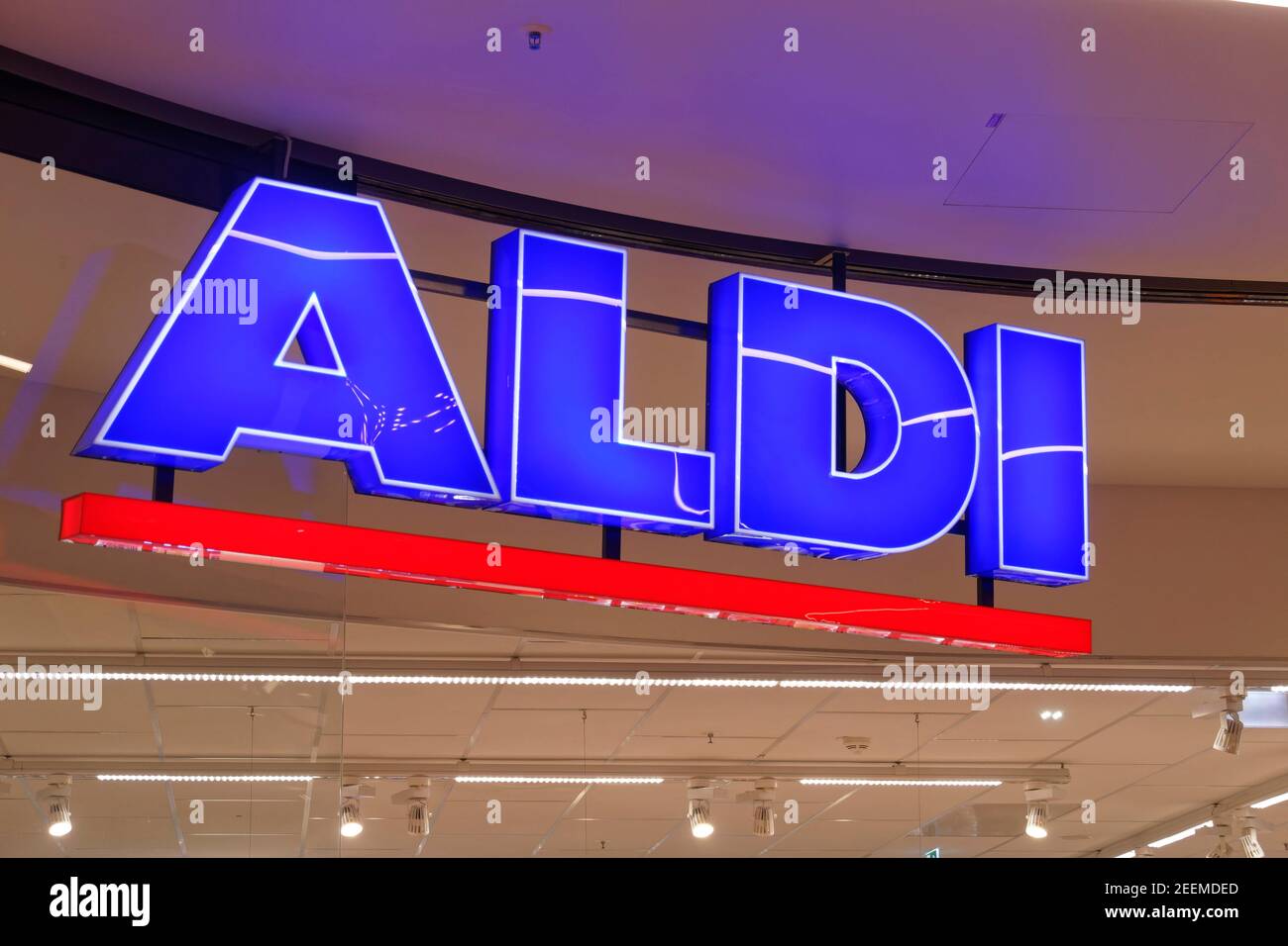 East Side Mall,  Aldi Firmen-Logo, Berlin-Friedrichshain, Deutschland Stock Photo