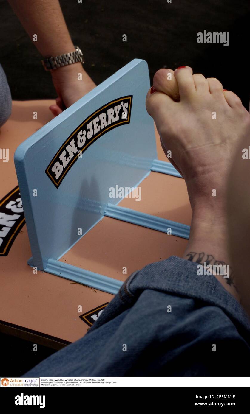 World toe wrestling championships hires stock photography and images