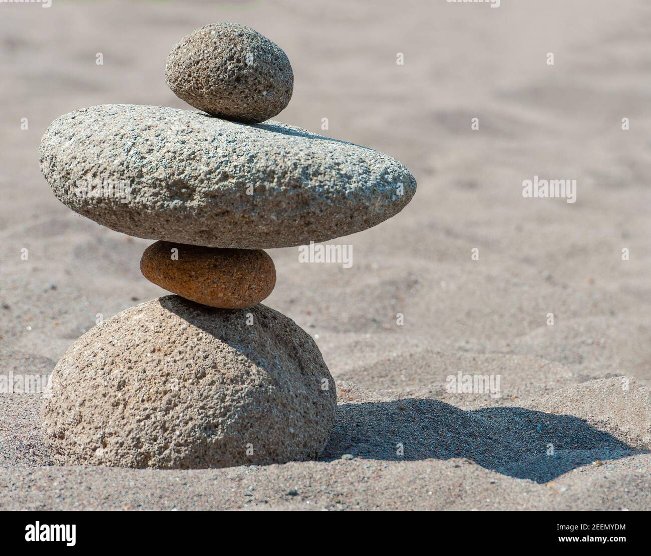 Oxson Rocks At Oxbow Park, alongd the Sandy River, has a beach where rocks are ...