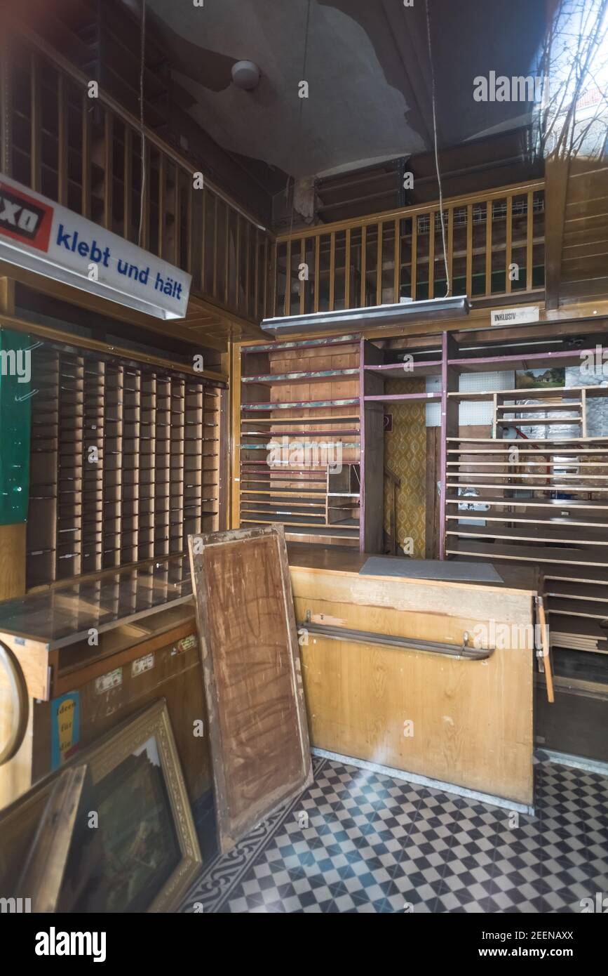 Historisches Papiergeschäft, Landstraßer Hauptstraße 130 Stock Photo