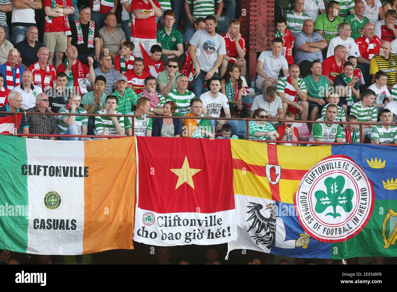 Football Cliftonville Hi Res Stock Photography And Images Alamy