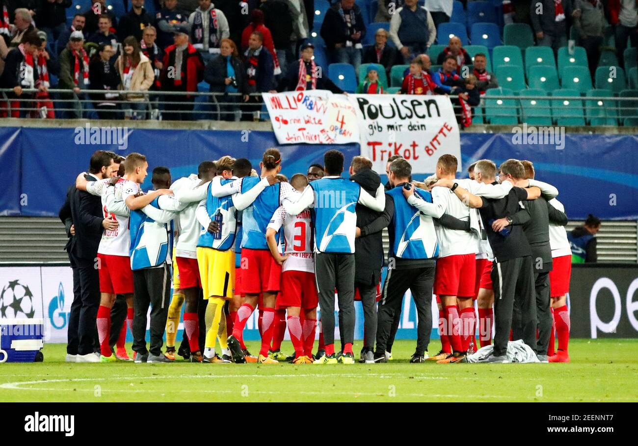 https www alamy com soccer football champions league rb leipzig vs as monaco red bull arena leipzig germany september 13 2017 rb leipzig team huddle after the match reutersfabrizio bensch image404921783 html