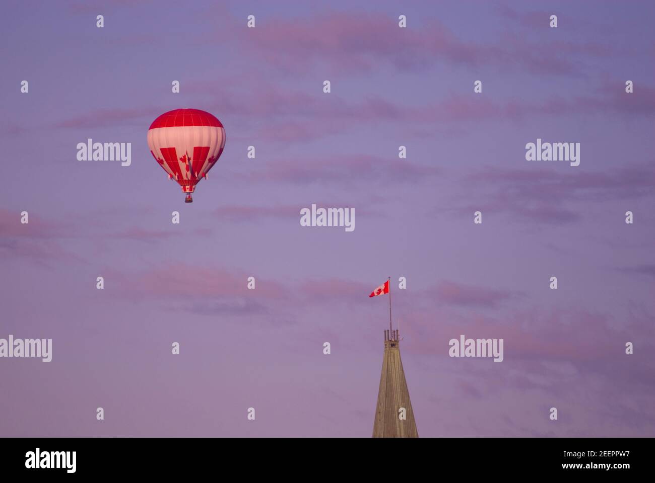Hot air balloon canada flag hi-res stock photography and images 