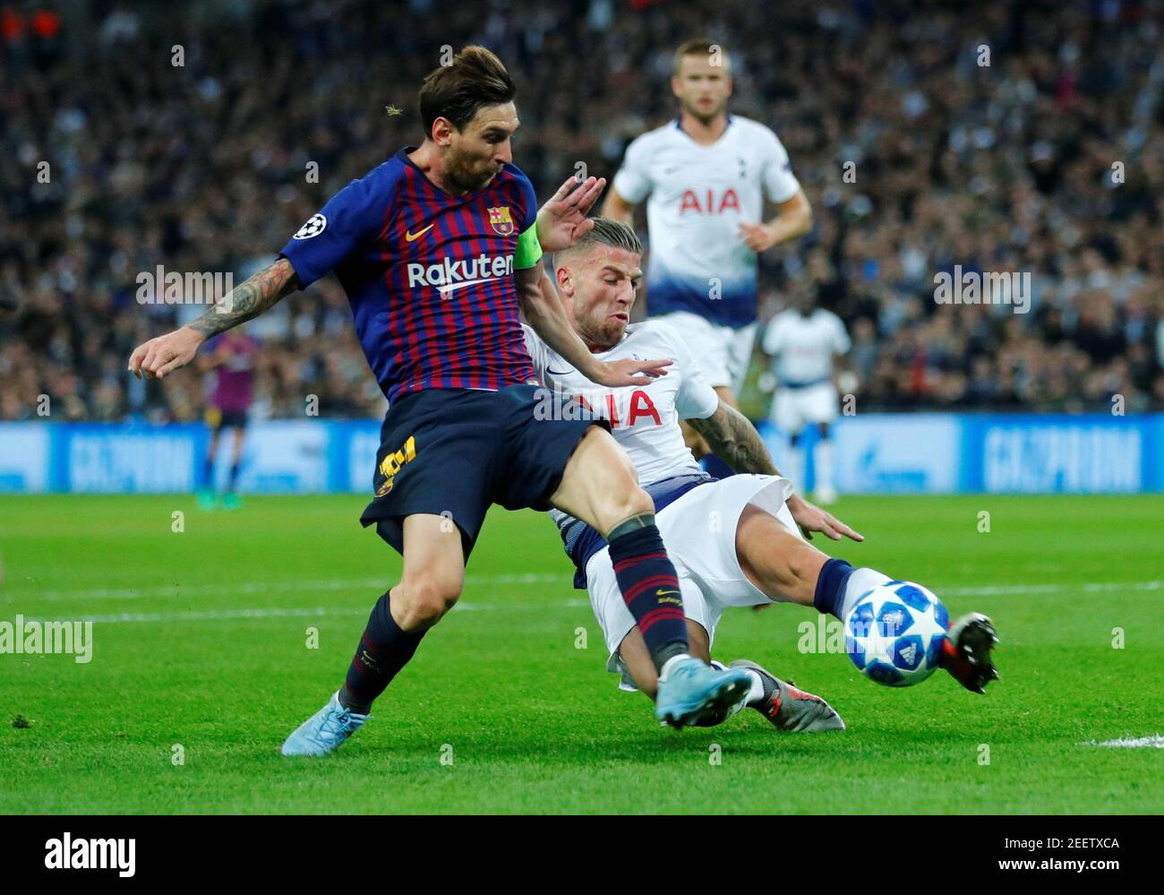 Soccer Football - Champions League - Group Stage - Group B - Tottenham Hotspur v FC Barcelona - Wembley Stadium, London, Britain - October 3, 2018  Barcelona's Lionel Messi in action with Tottenham's Toby Alderweireld      REUTERS/Eddie Keogh Stock Photo