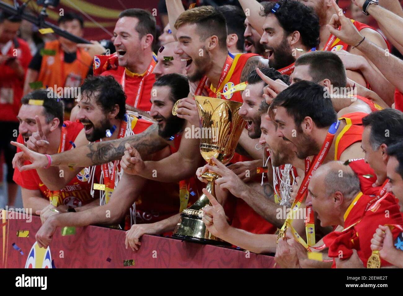 Basketball - FIBA World Cup - Final - Argentina v Spain - Wukesong Sport Arena, Beijing, China - September 15, 2019   Spain's players celebrate with the trophy after winning the FIBA World Cup REUTERS/Jason Lee Stock Photo