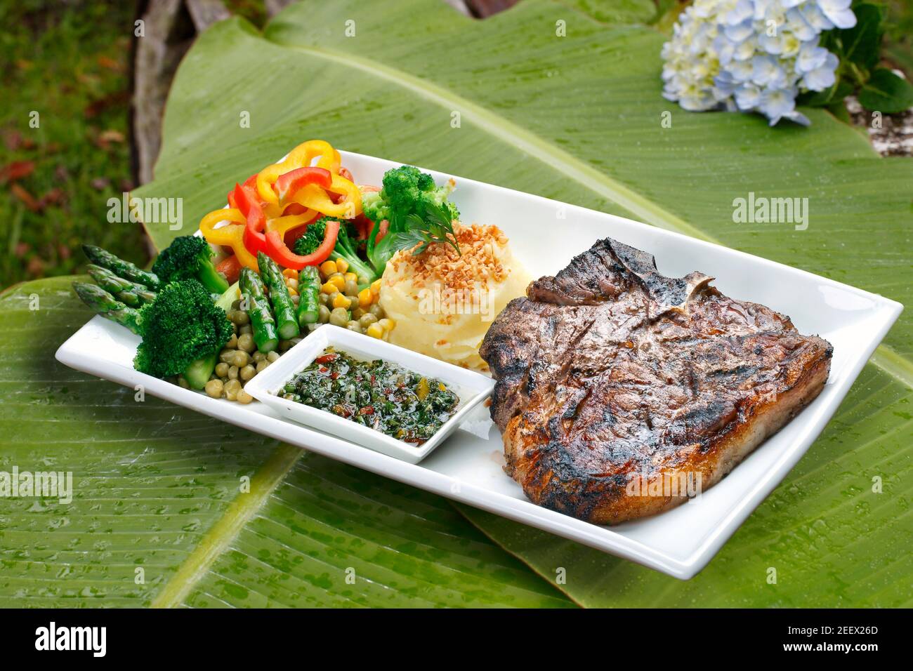 Prime rib fries salad hi-res stock photography and images - Alamy