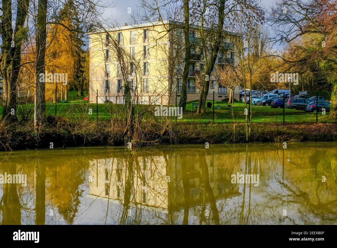 Paris public housing hires stock photography and images Alamy