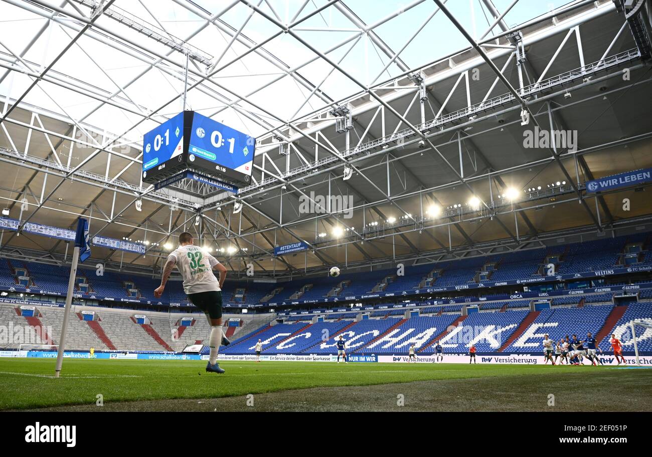 Soccer Football - Bundesliga - Schalke 04 v Werder Bremen - Veltins-Arena, Gelsenkirchen, Germany - May 30, 2020  Werder Bremen's Marco Friedl in action, as play resumes behind closed doors following the outbreak of the coronavirus disease (COVID-19) Bernd Thissen/Pool via REUTERS  DFL regulations prohibit any use of photographs as image sequences and/or quasi-video Stock Photo