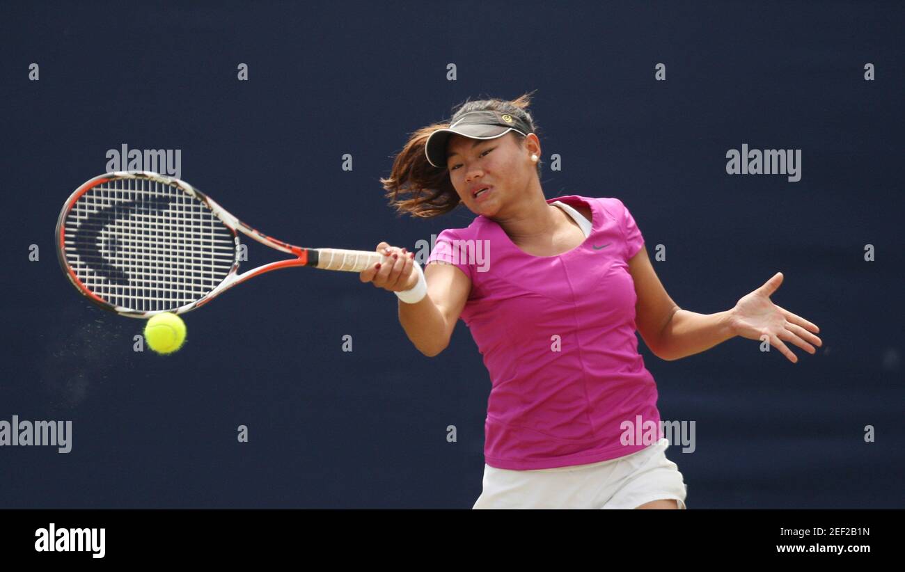 Tennis - AEGON International - Devonshire Park, Eastbourne - 18/6/10 USA Under  18's Chanelle Van Nguyen in action during her Maureen Connolly Trophy match  Mandatory Credit: Action Images / Steven Paston Livepic Stock Photo - Alamy