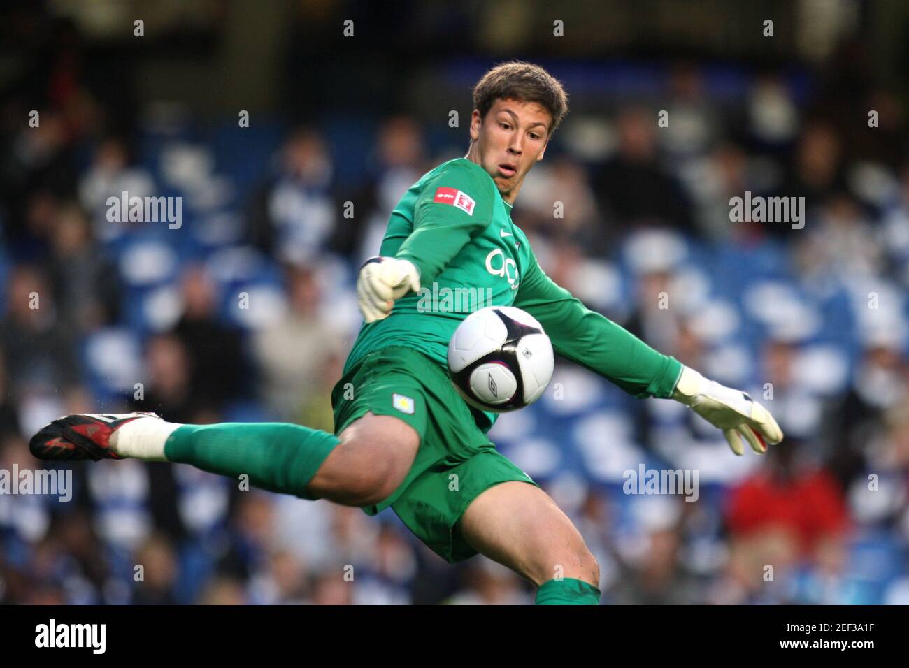 Football Chelsea V Aston Villa Fa Youth Cup Final Second Leg Stamford Bridge 09 10 4 5 10 Benjamin Siegrist Aston Villa Youth Mandatory Credit Action Images Steven Paston Stock Photo Alamy