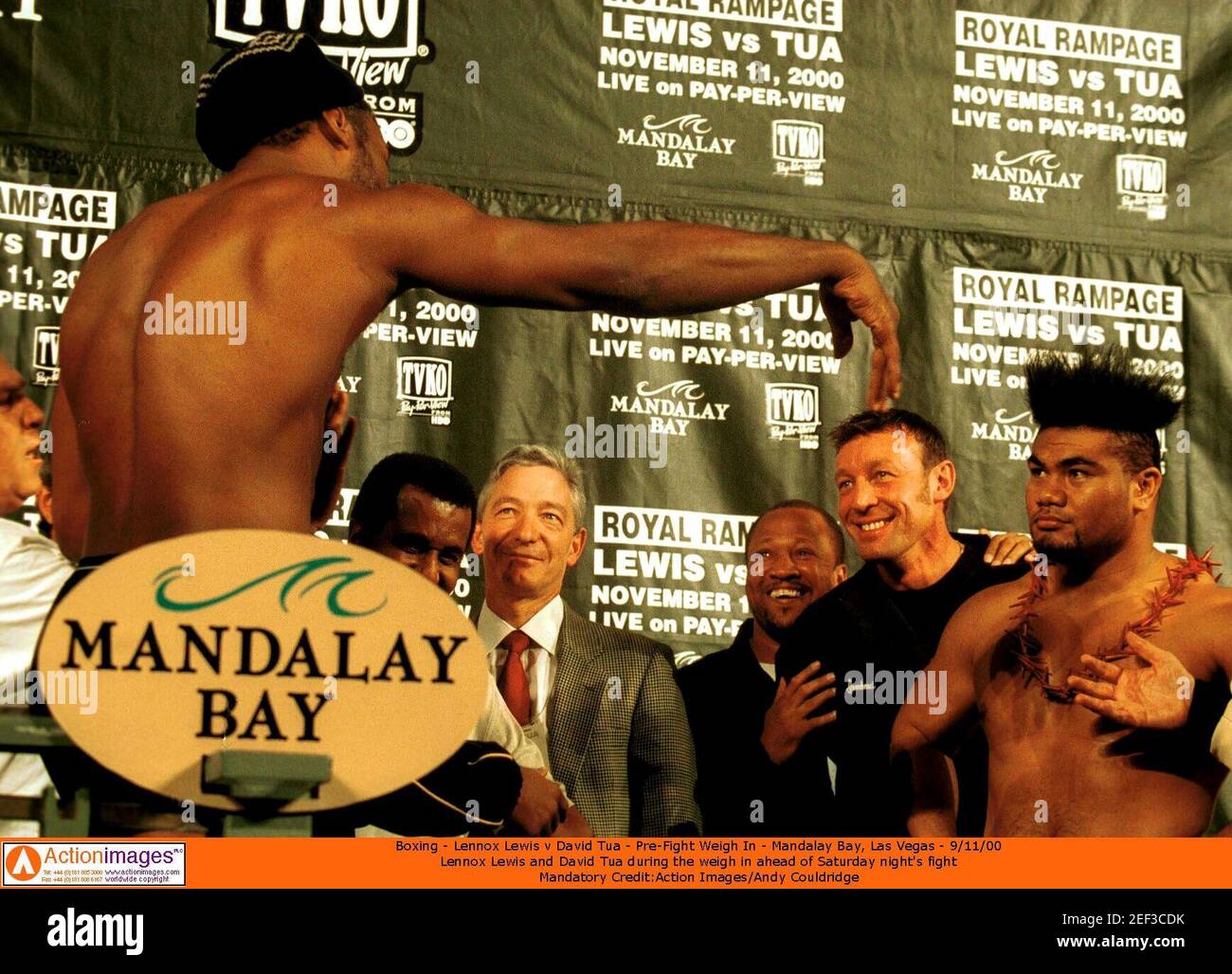 Boxing Lennox Lewis V David Tua Pre Fight Weigh In Mandalay Bay Las Vegas 9 11 00 Lennox Lewis And David Tua During The Weigh In Ahead Of Saturday Night S Fight Boxing Lennox Lewis V David Tua Pre Fight Weigh In Mandalay Bay Las Vegas 9 11 00 Lennox Lewis And David Tua During The Weigh In Ahead Of Saturday Night S Fight