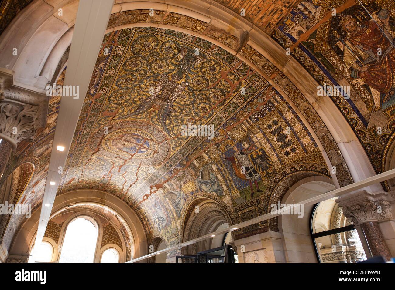 Kaiser wilhelm church berlin mosaic hi-res stock photography and images ...