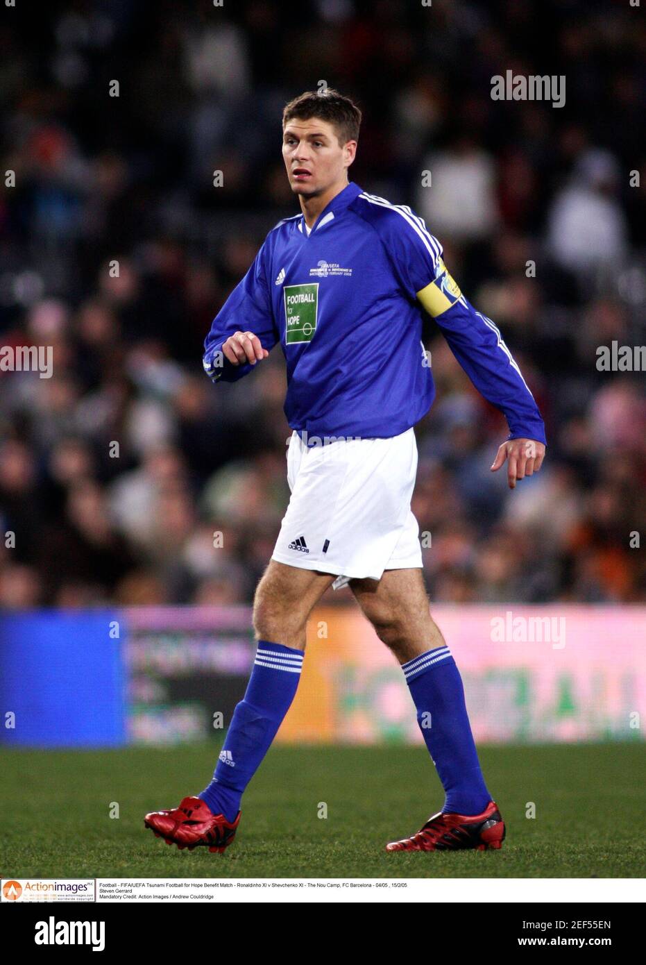 Football Fifa Uefa Tsunami Football For Hope Benefit Match Ronaldinho Xi V Shevchenko Xi The Nou Camp Fc Barcelona 04 05 15 2 05 Steven Gerrard Mandatory Credit Action Images Andrew Couldridge Stock Photo Alamy