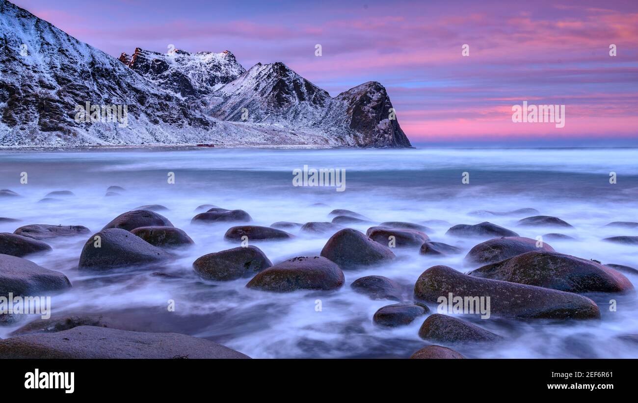 Winter sunrise in Unstad Beach (Lofoten, Norway) ESP: Amanecer invernal en la playa de Unstad (Lofoten, Noruega) Stock Photo
