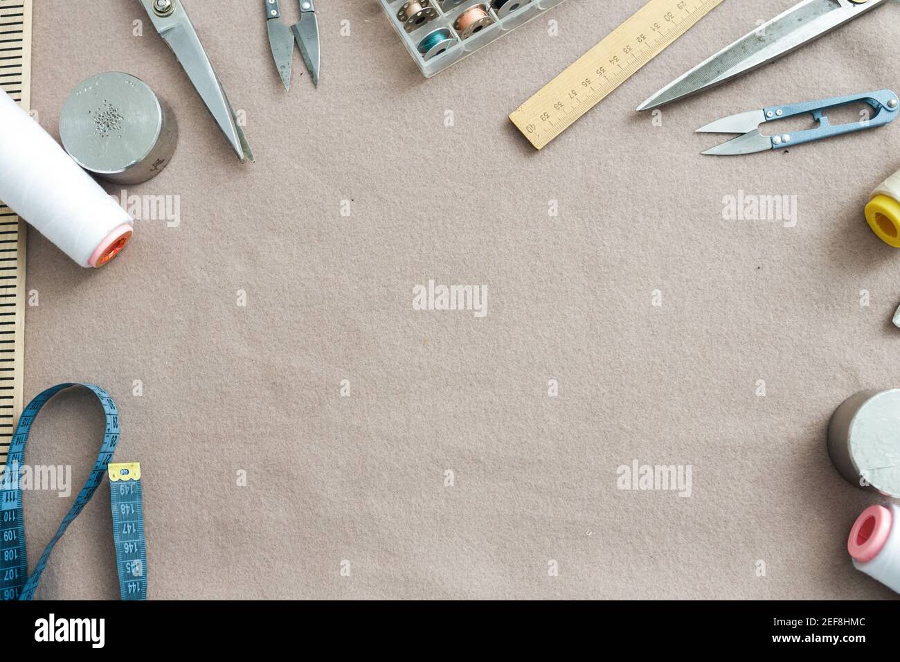 Sewing tools hi-res stock photography and images - Page 11 - Alamy