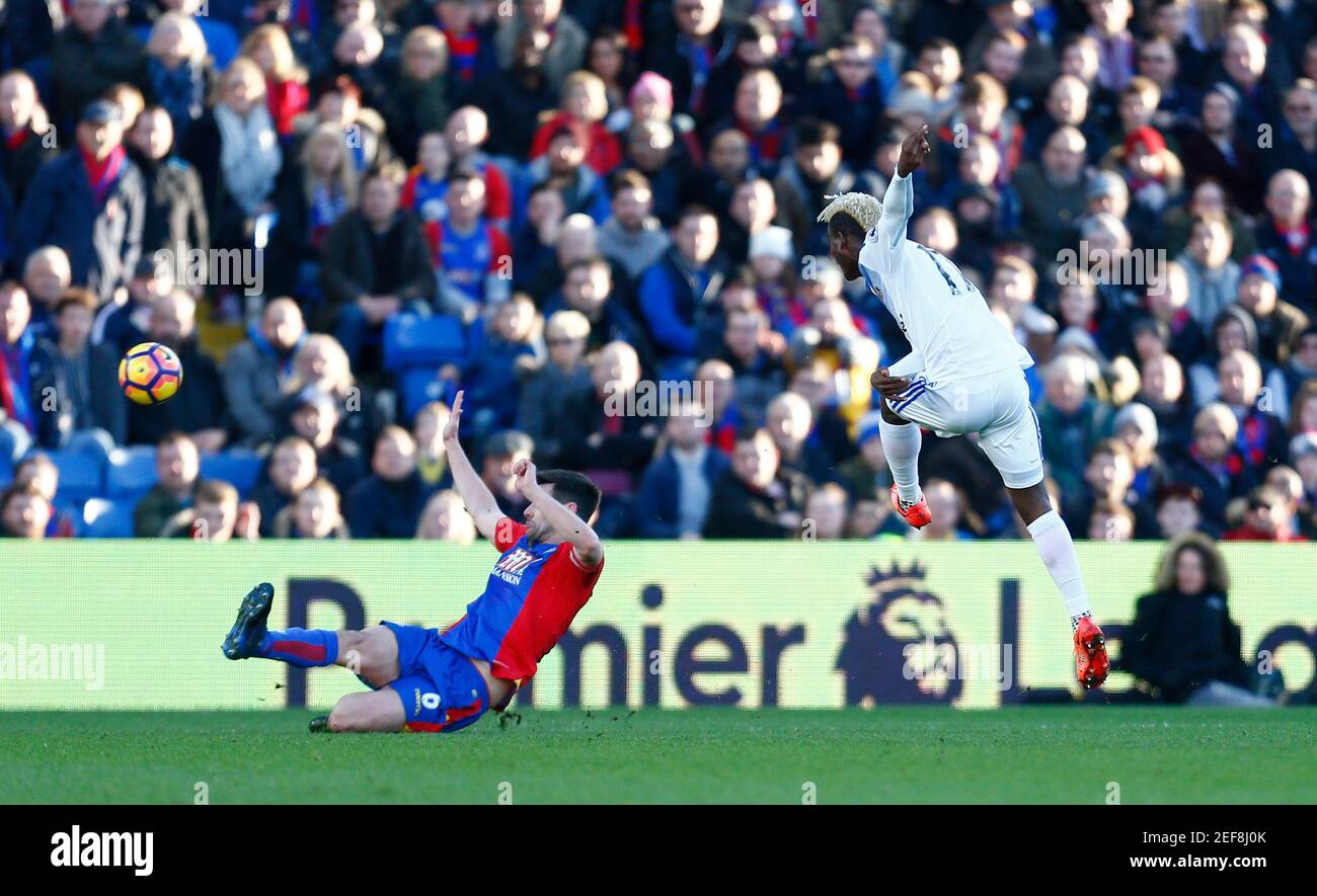 Britain Football Soccer - Crystal Palace v Sunderland - Premier League - Selhurst Park - 4/2/17 Sunderland's Didier Ndong scores their second goal  Reuters / Andrew Winning Livepic EDITORIAL USE ONLY. No use with unauthorized audio, video, data, fixture lists, club/league logos or 'live' services. Online in-match use limited to 45 images, no video emulation. No use in betting, games or single club/league/player publications.  Please contact your account representative for further details. Stock Photo