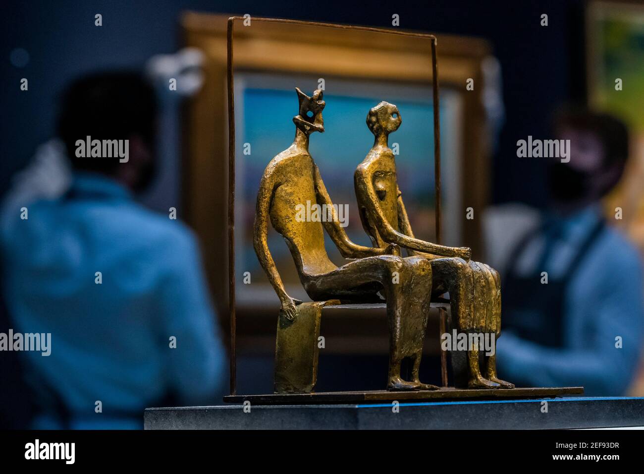 king-and-queen-henry-moore-hi-res-stock-photography-and-images-alamy
