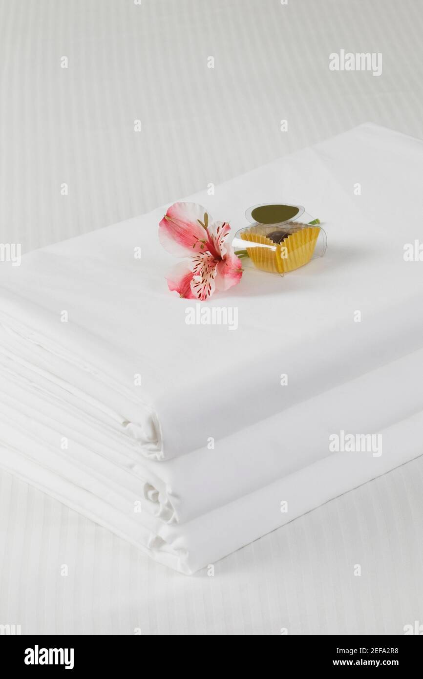 High angle view of linen sheets on the bed Stock Photo - Alamy