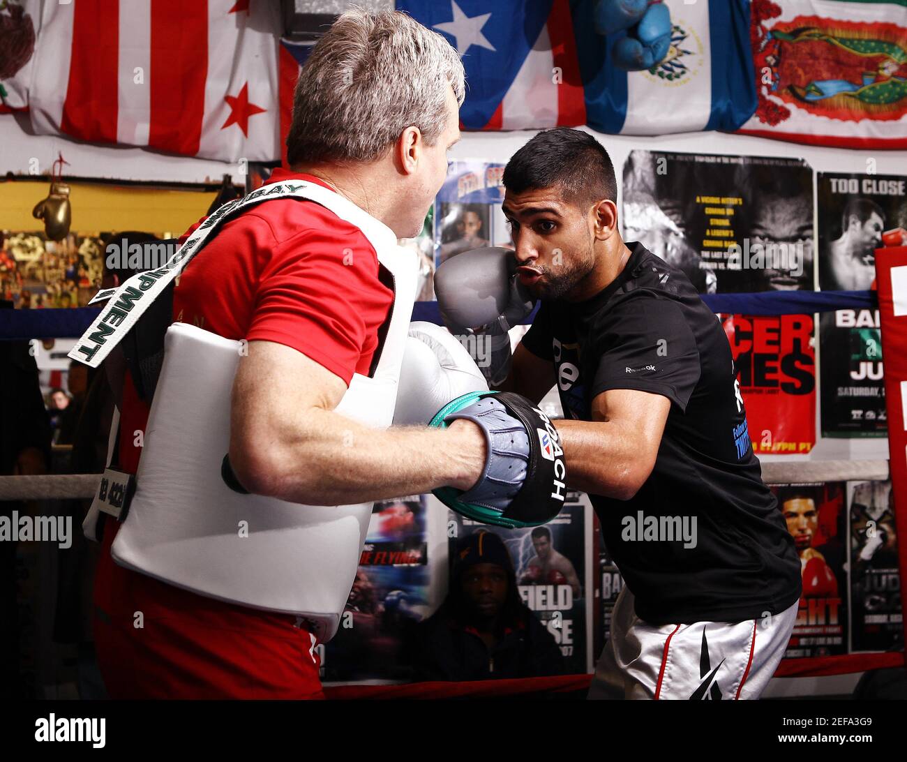 Boxing - Amir Khan Work-Out - 6336 Rosecroft Drive, Fort Washington, MD  20744 - 5/12/11 Amir Khan (R) during a workout with trainer Freddie Roach  Mandatory Credit: Action Images / Andrew Couldridge Livepic Stock Photo -  Alamy