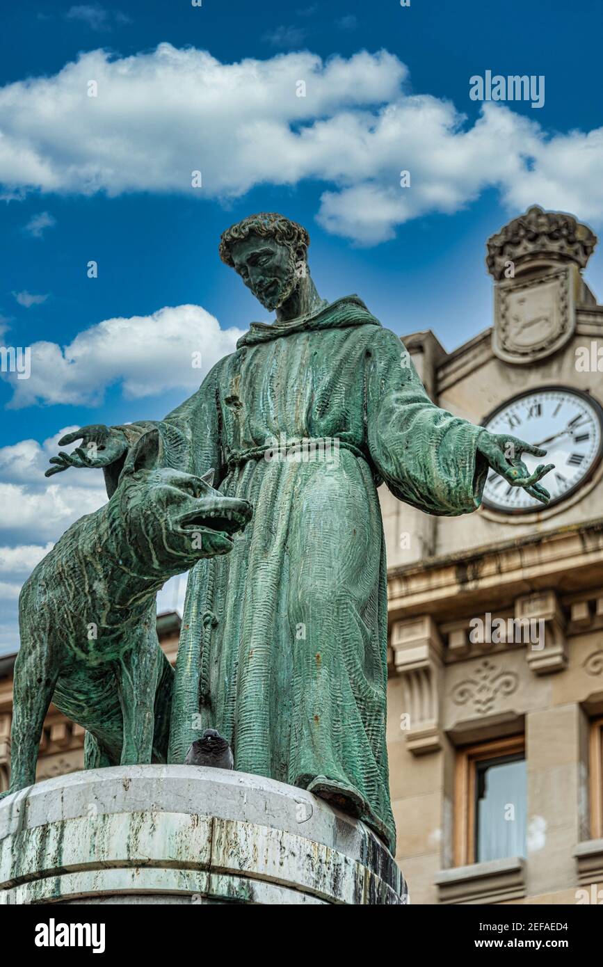 Statue of Saint Francis of Assisi in Pamplona, Spain Stock Photo Alamy