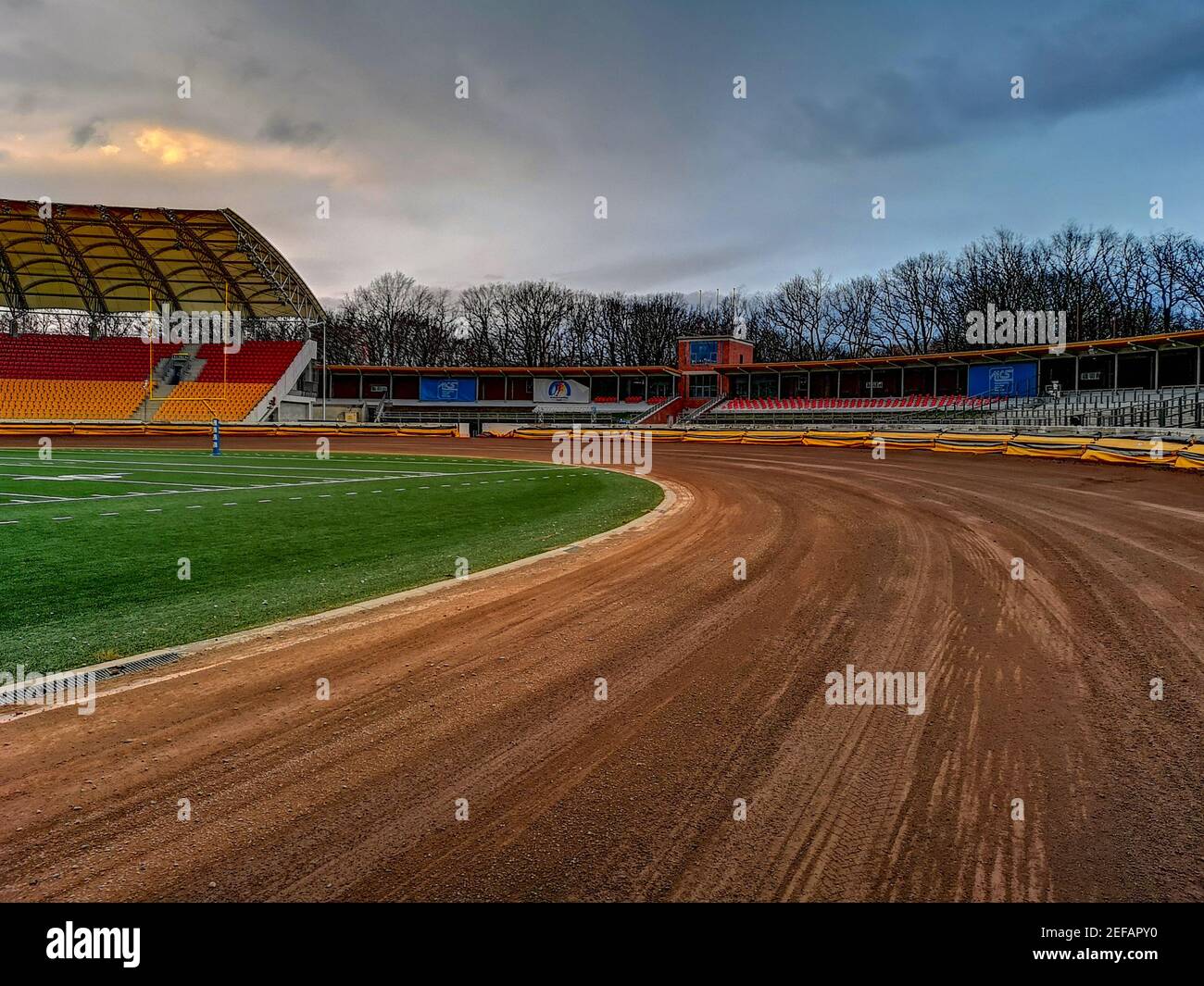Speedway stadium hires stock photography and images Alamy