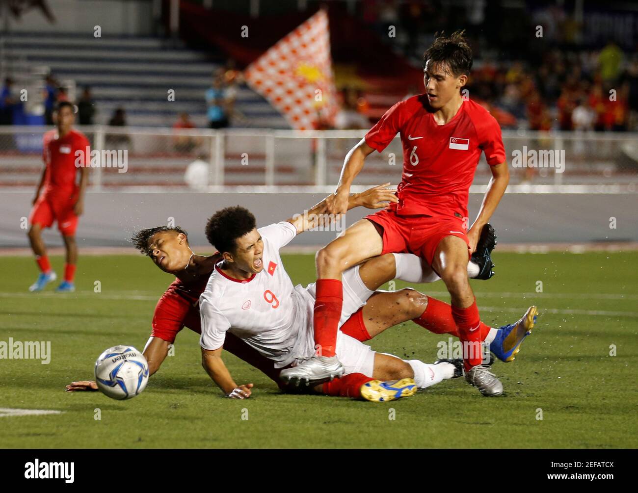 Vietnam philippines football hi-res stock photography and images - Alamy