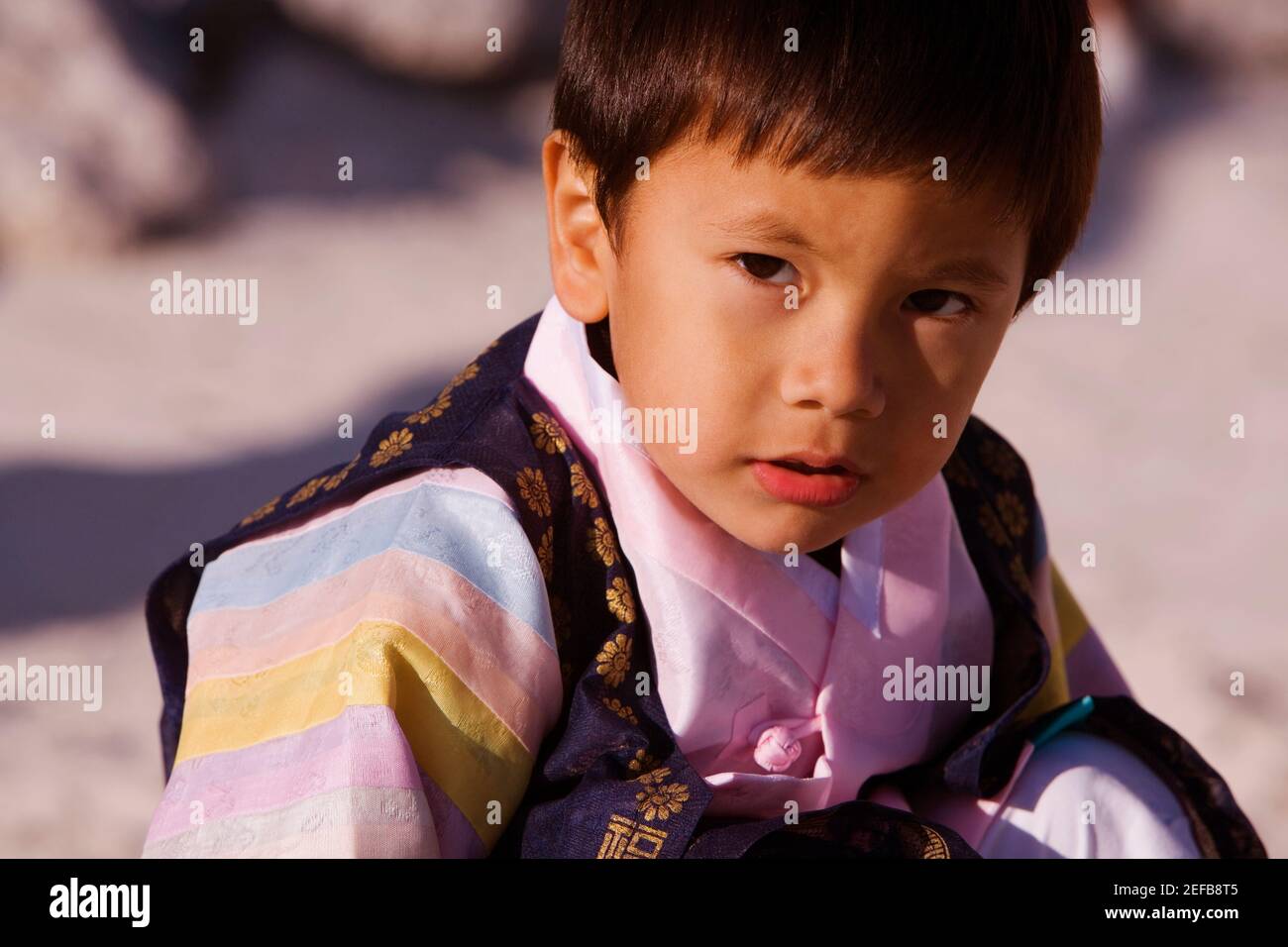 Portrait of a boy looking up Stock Photo - Alamy