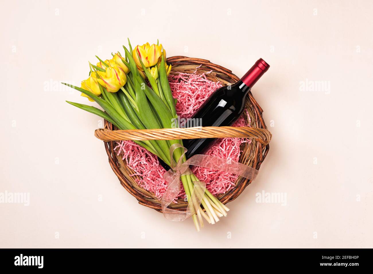Gift hamper hires stock photography and images Alamy