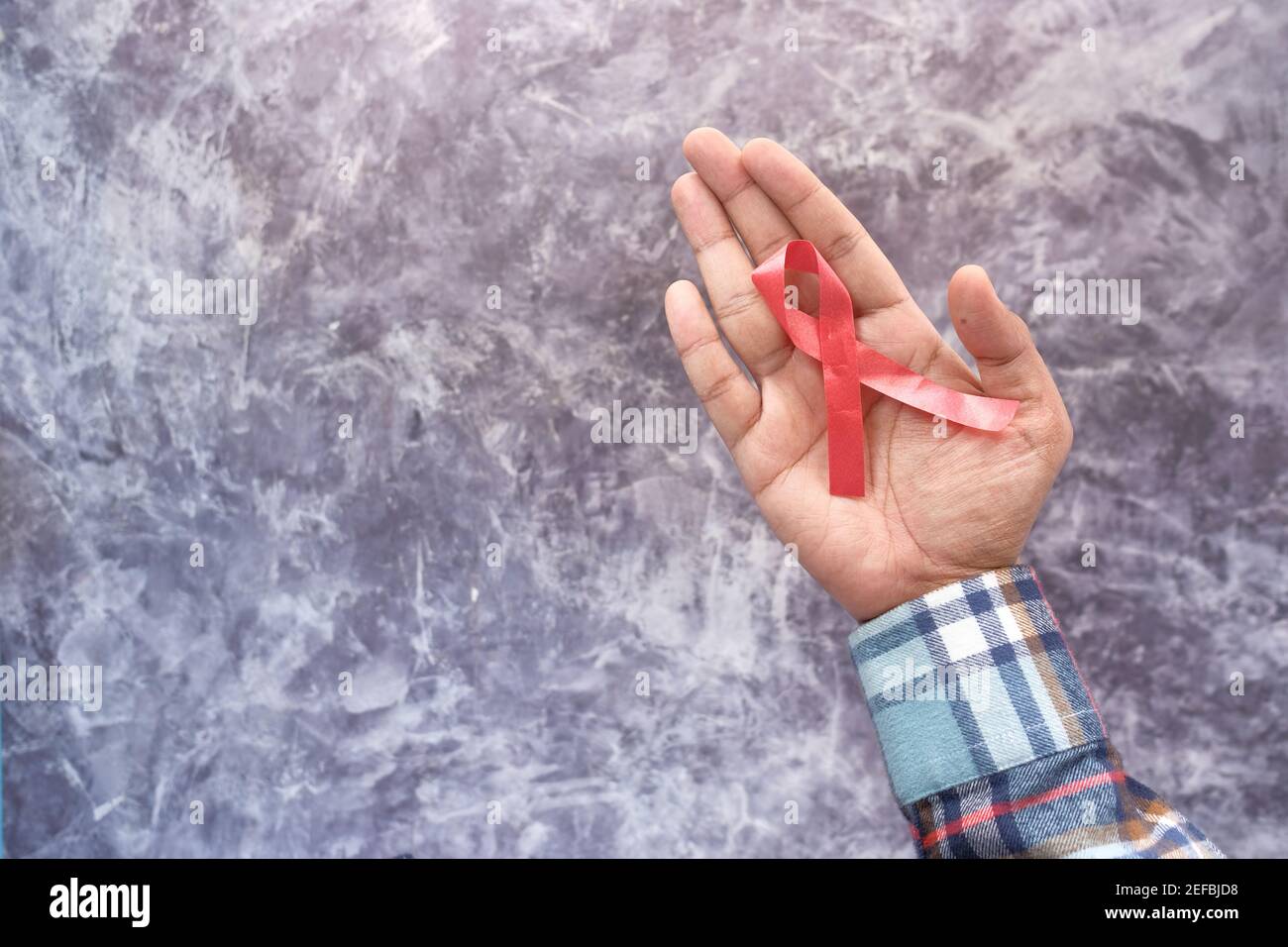 Hiv ribbon hi-res stock photography and images - Alamy