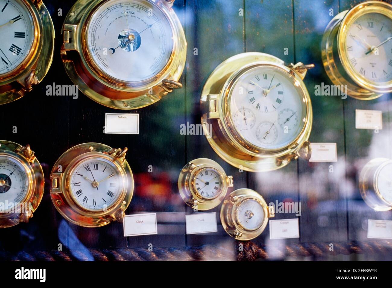 Commercial Clocks High Resolution Stock Photography and Images - Alamy