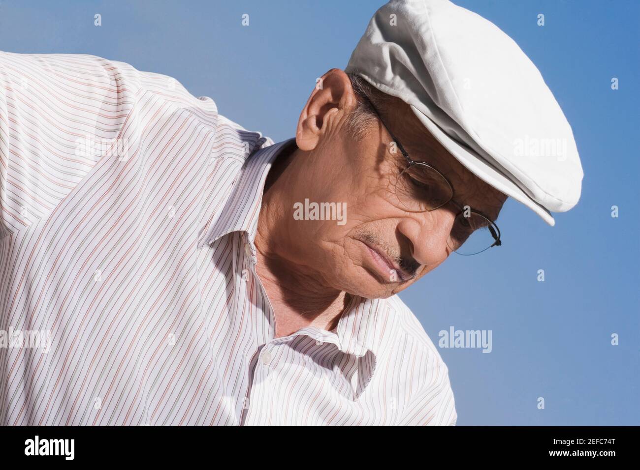 Wearing A Flat Cap High Resolution Stock Photography and Images - Alamy