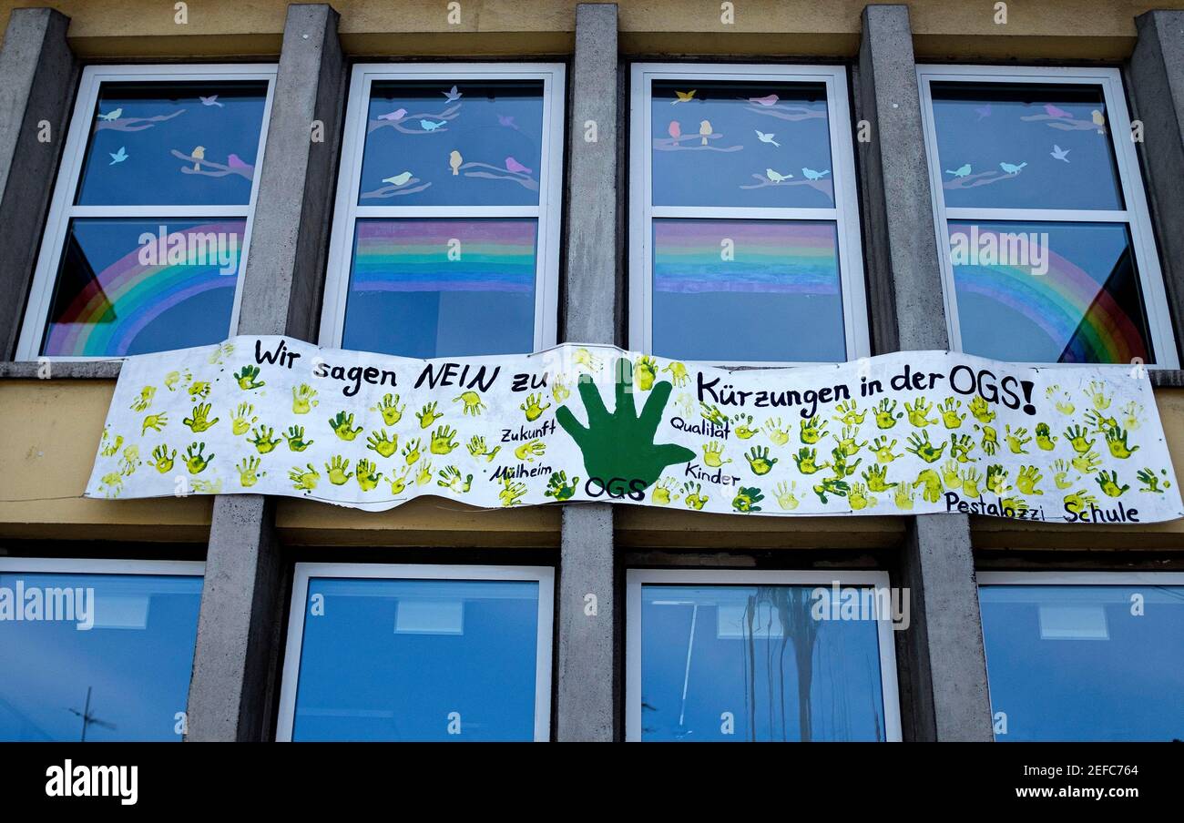 Topic picture OGS, banners versus abbreviations in after-with-day care at a school building in the Broich district, 'Aû We say no to abbreviations in the OGS!, on February 15th, 2021 in Muelheim/Germany ¬ | usage worldwide Stock Photo