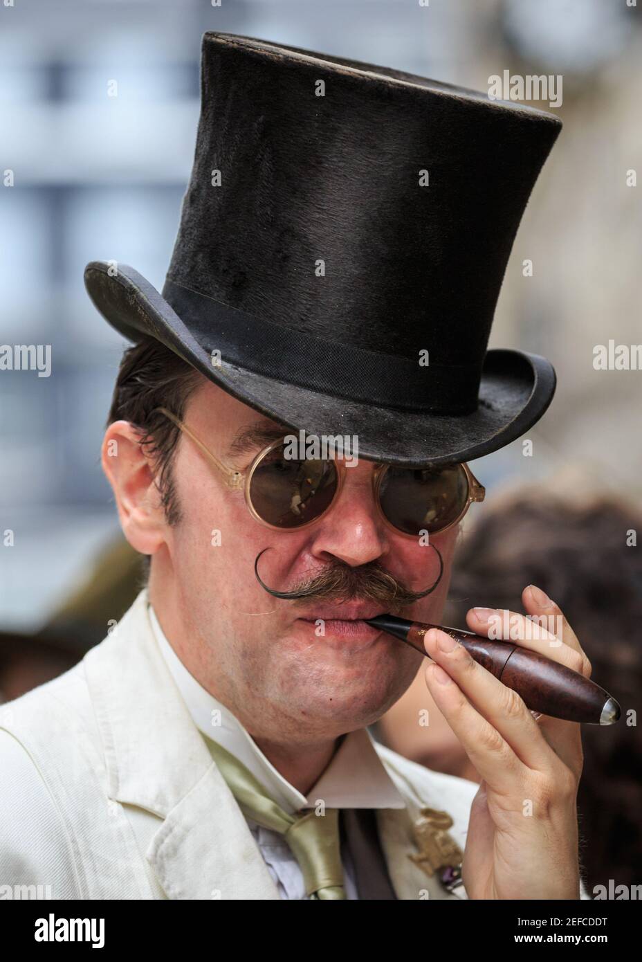British smoking cigar hires stock photography and images Alamy