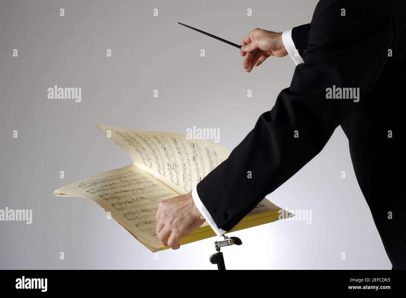 Conductor baton hires stock photography and images Alamy