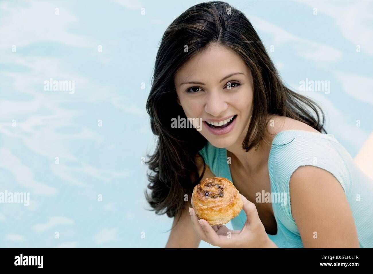 Woman low side hair bun hi-res stock photography and images - Alamy