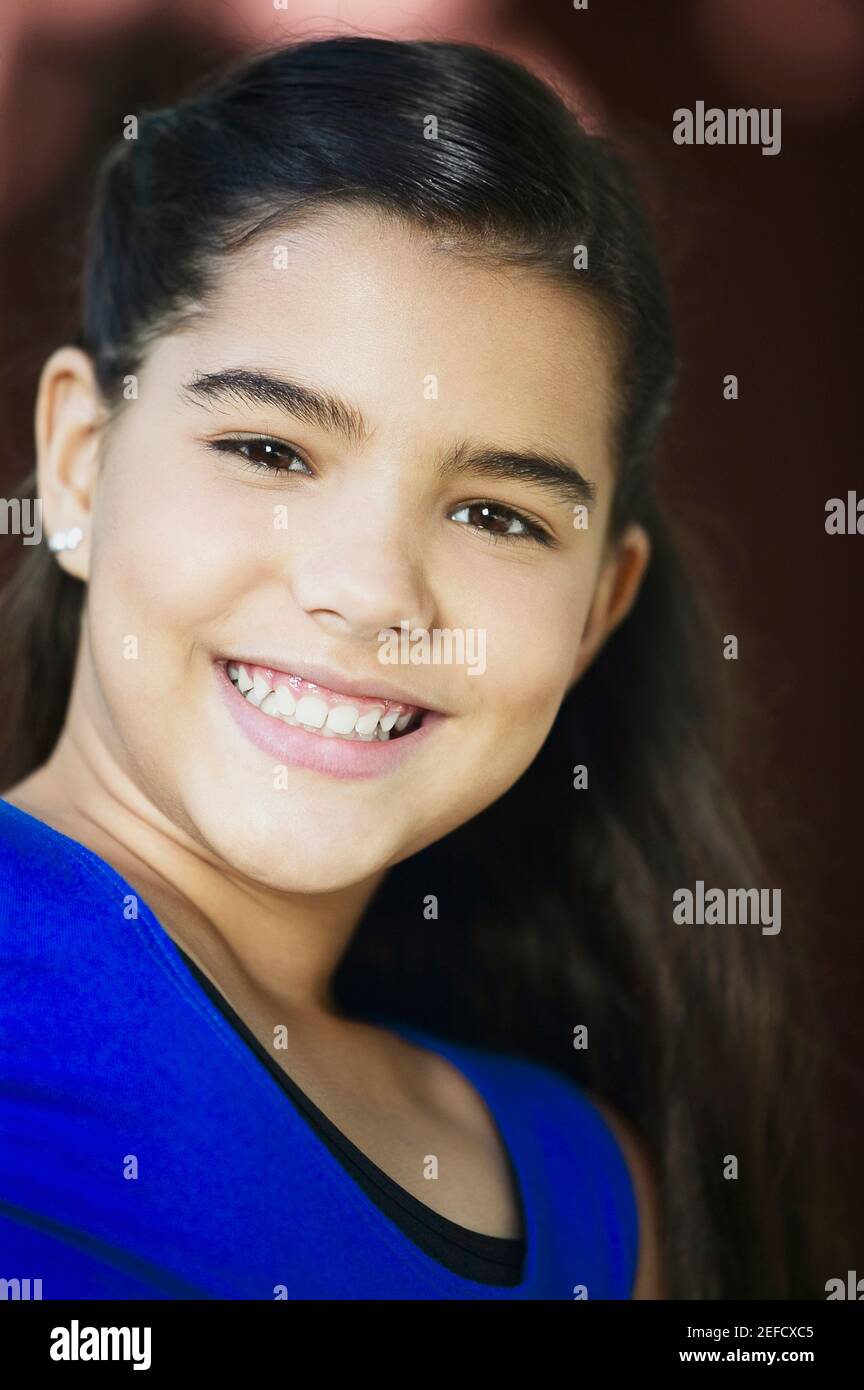 Portrait of a girl smiling Stock Photo - Alamy