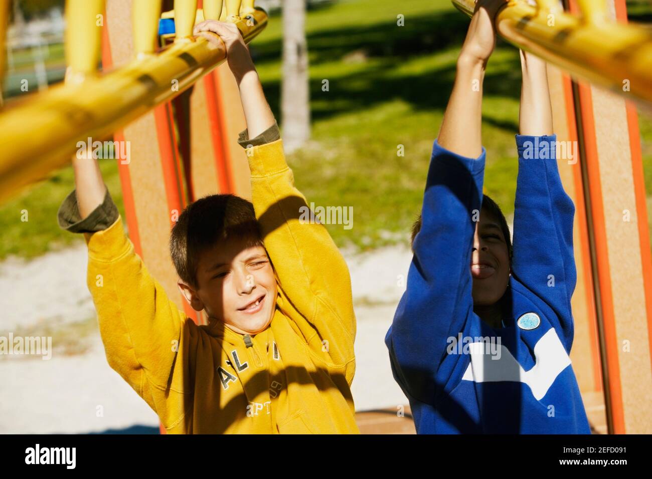 Close up of the brothers hi-res stock photography and images - Alamy